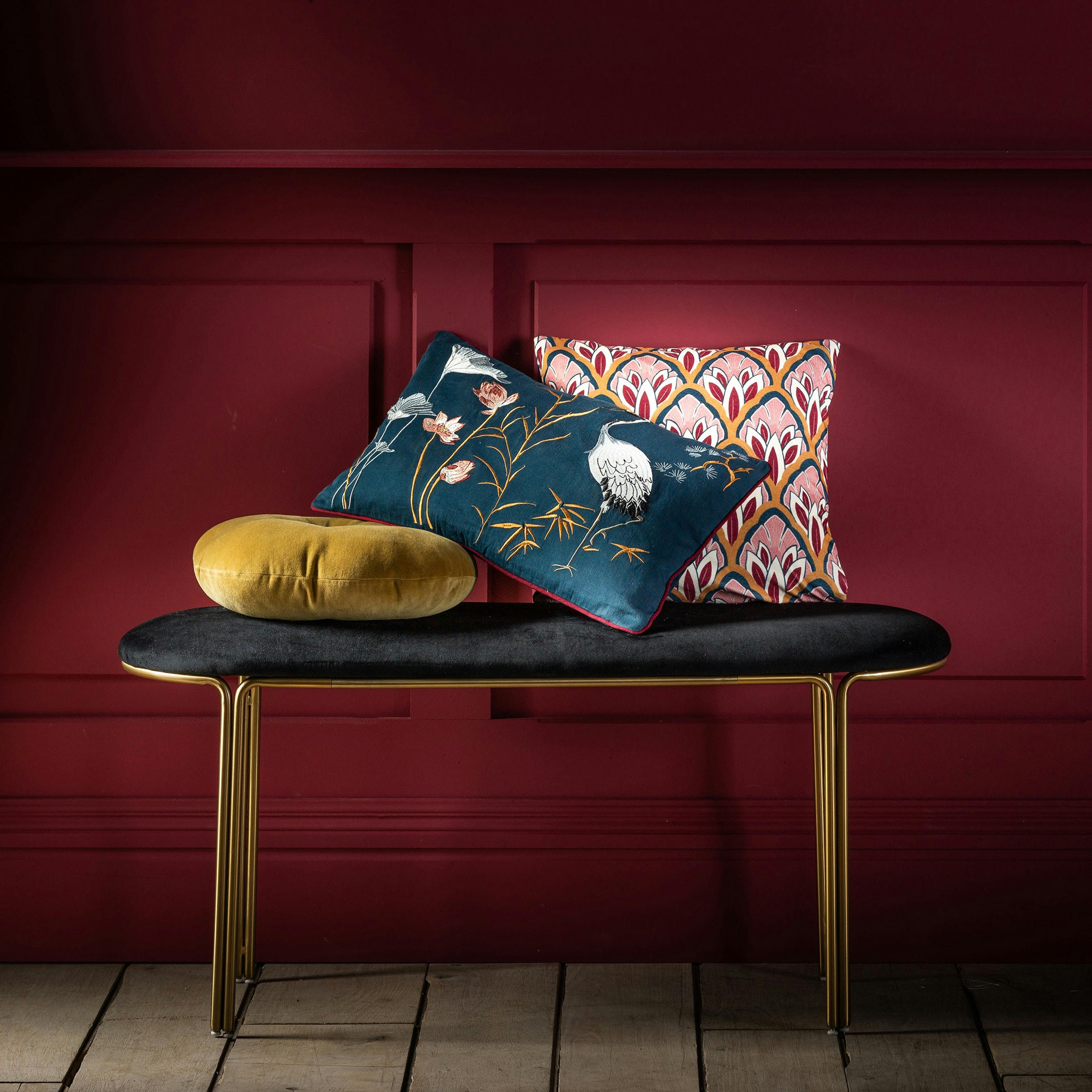 Housse de coussin brodée, Grue