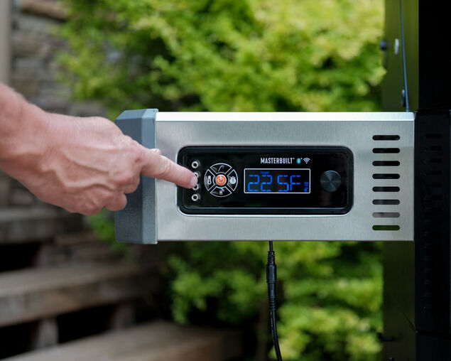 Masterbuilt Gravity Series&reg;800 Digital Charcoal BBQ and Smoker