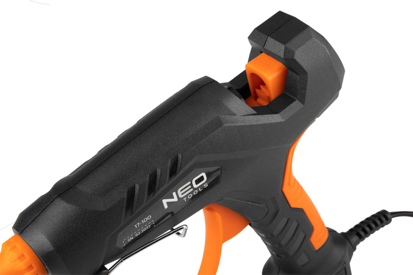 Zestaw: pistolet klejowy 11mm   12 wkładów etui NEO 17-100