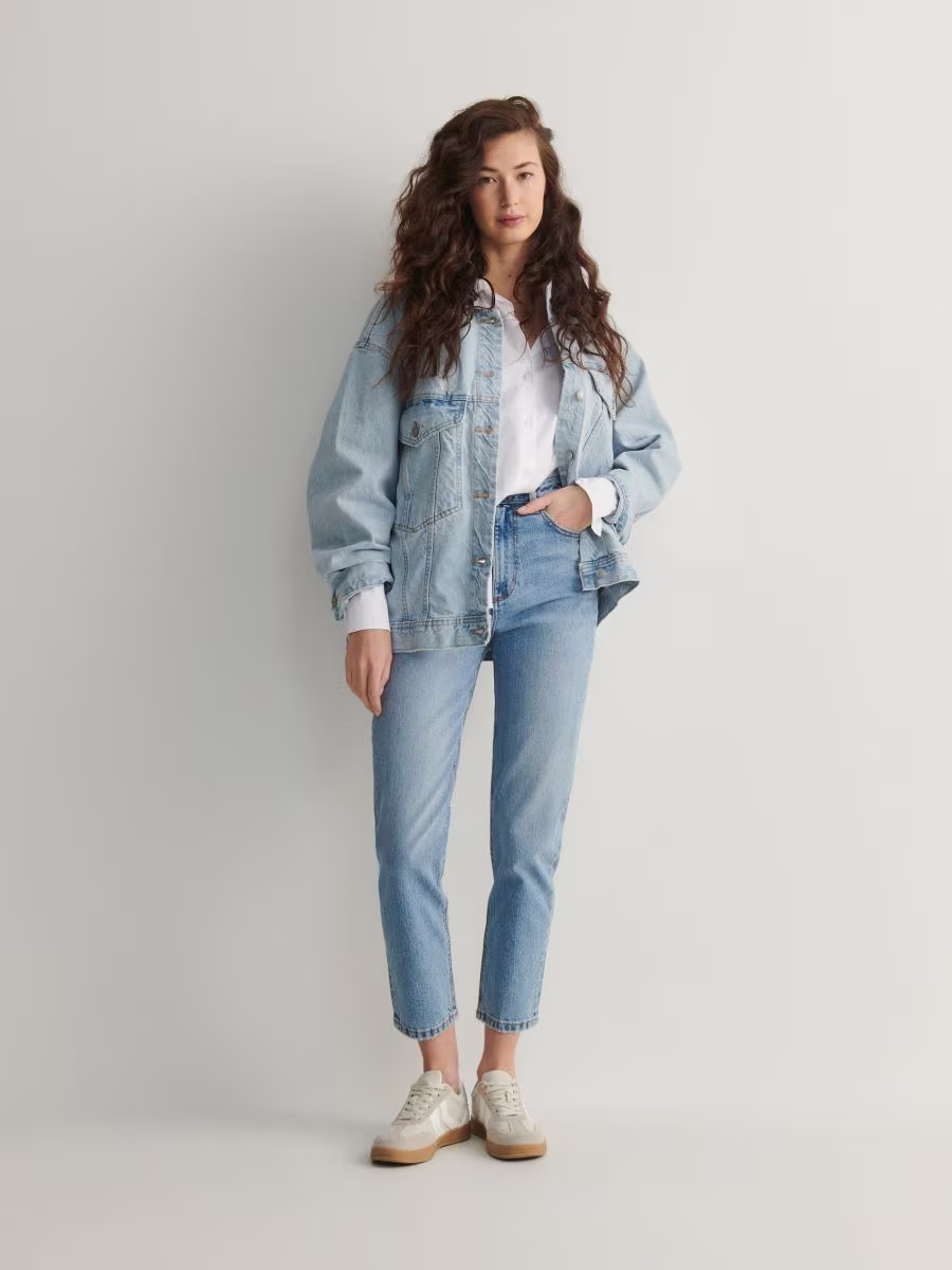 Mom Fit Slim Jeans