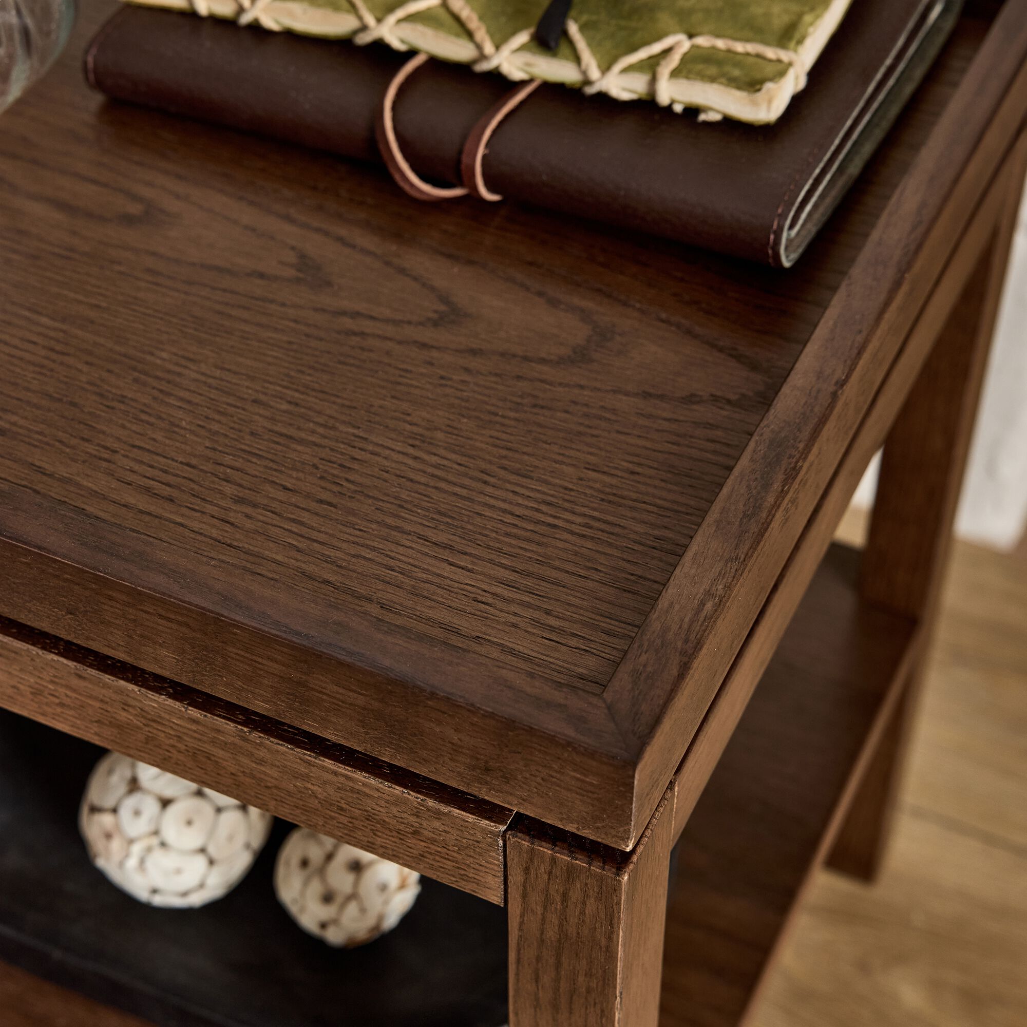 DAVI - Table de chevet en chêne L45xl35xH45cm - bois foncé