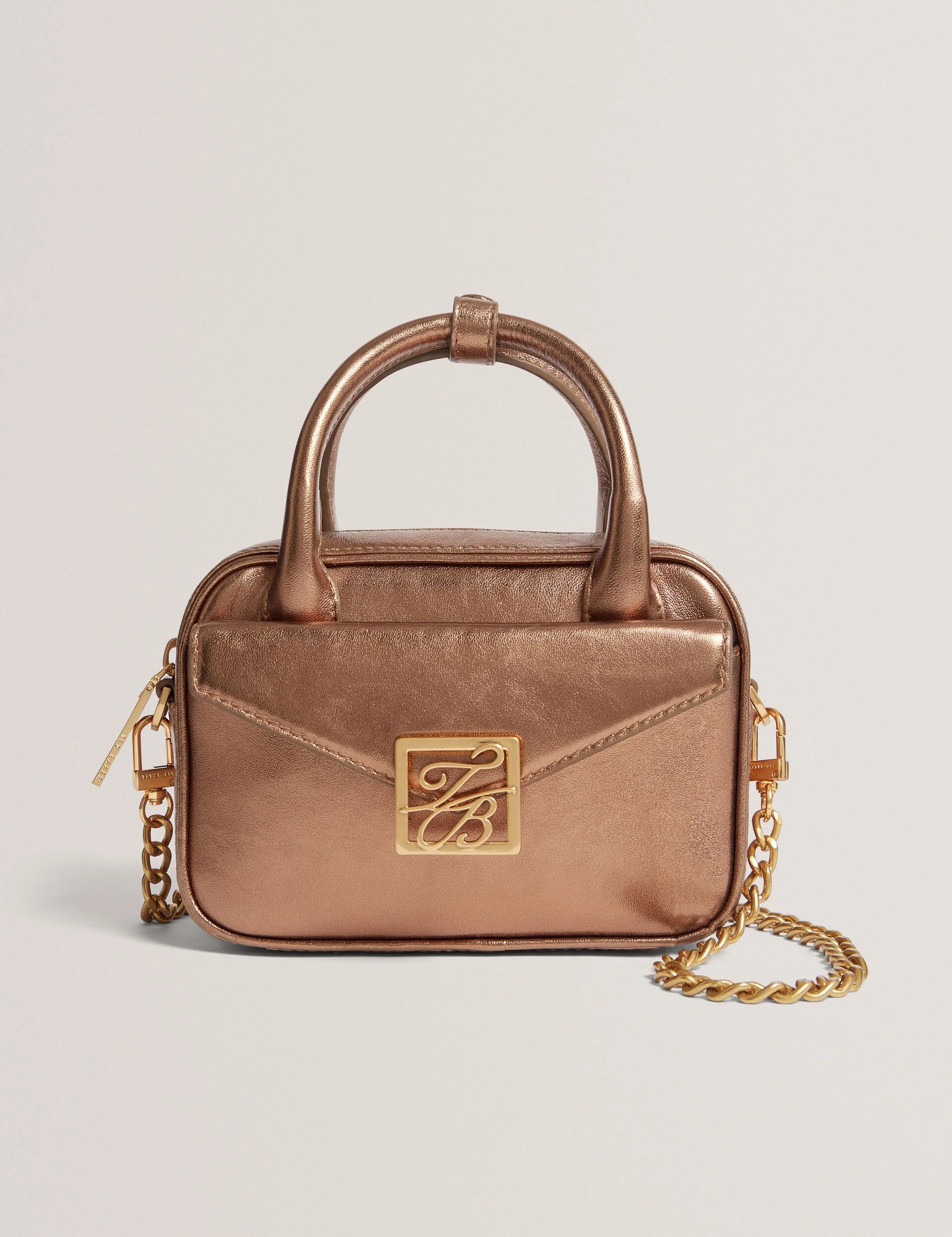 ANISAA | GOLD