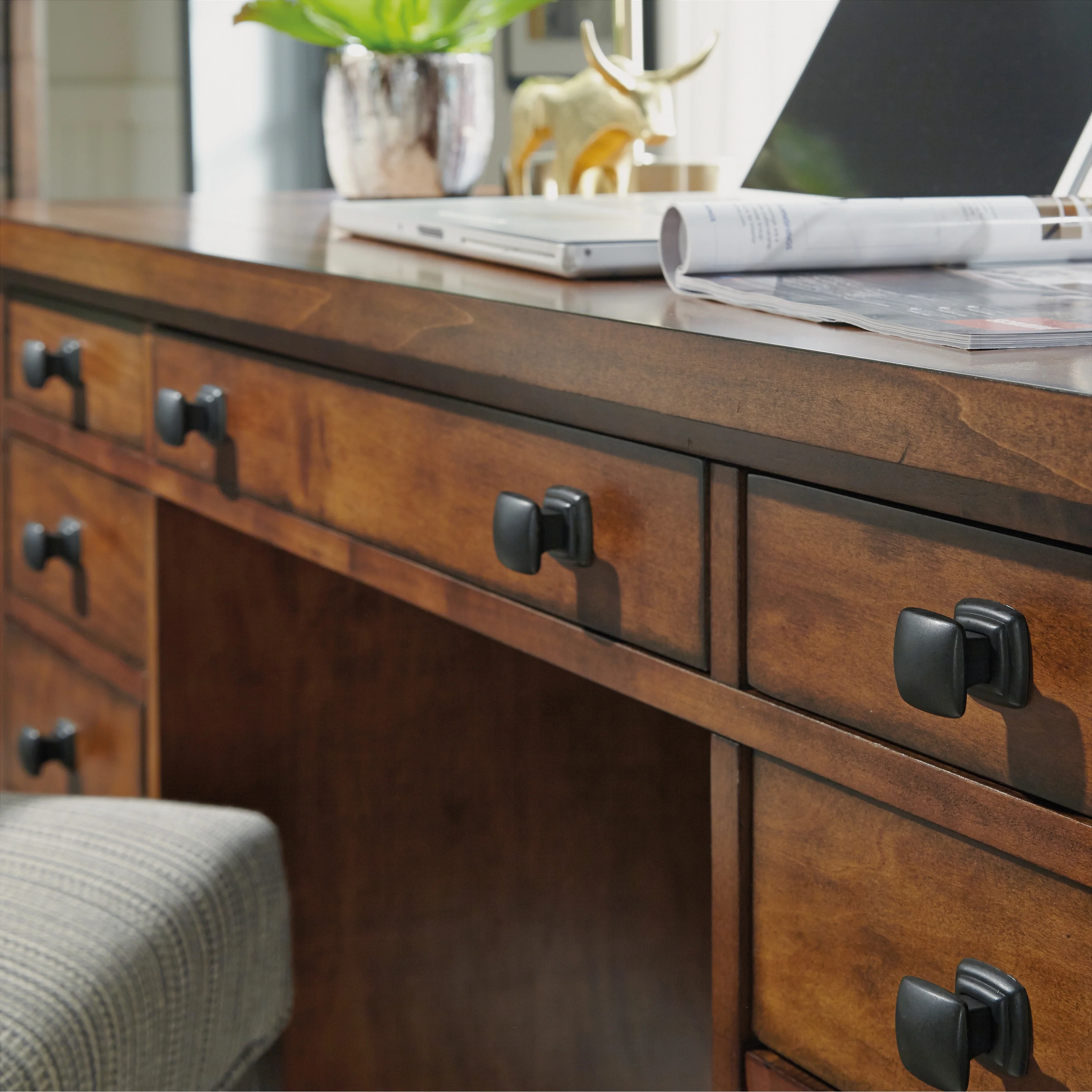 Tahoe Aged Maple 54 W Executive Pedestal Desk by Homestyles