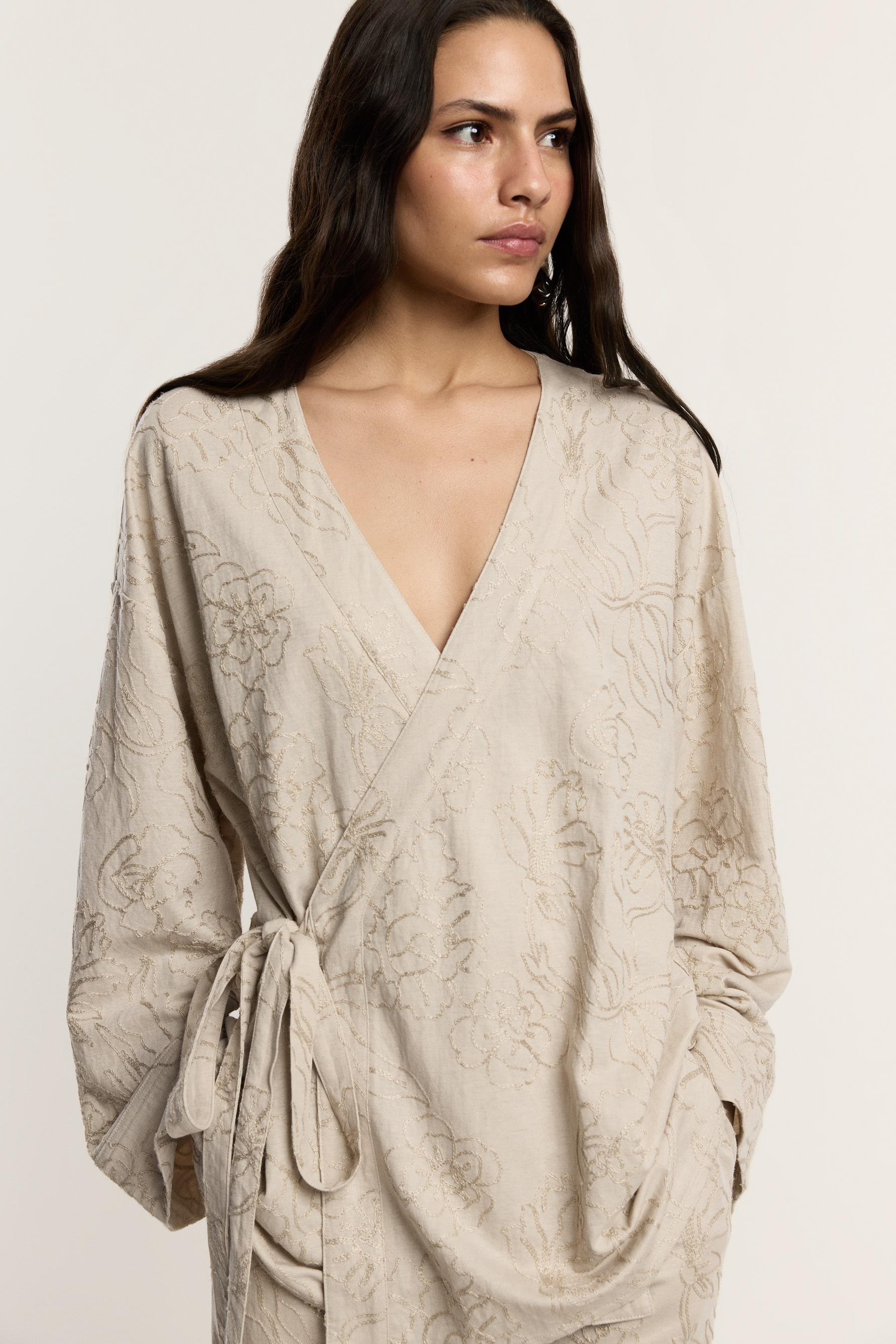 Kimono bordado