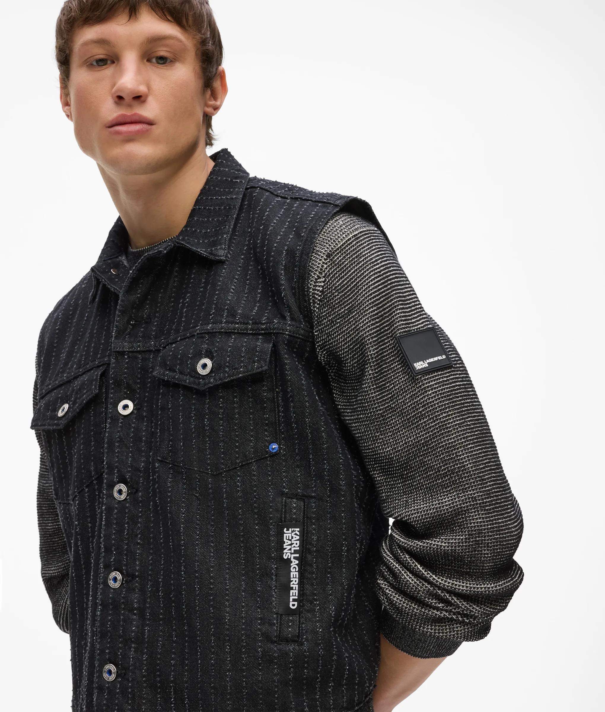 Gilet en denim à rayures fines