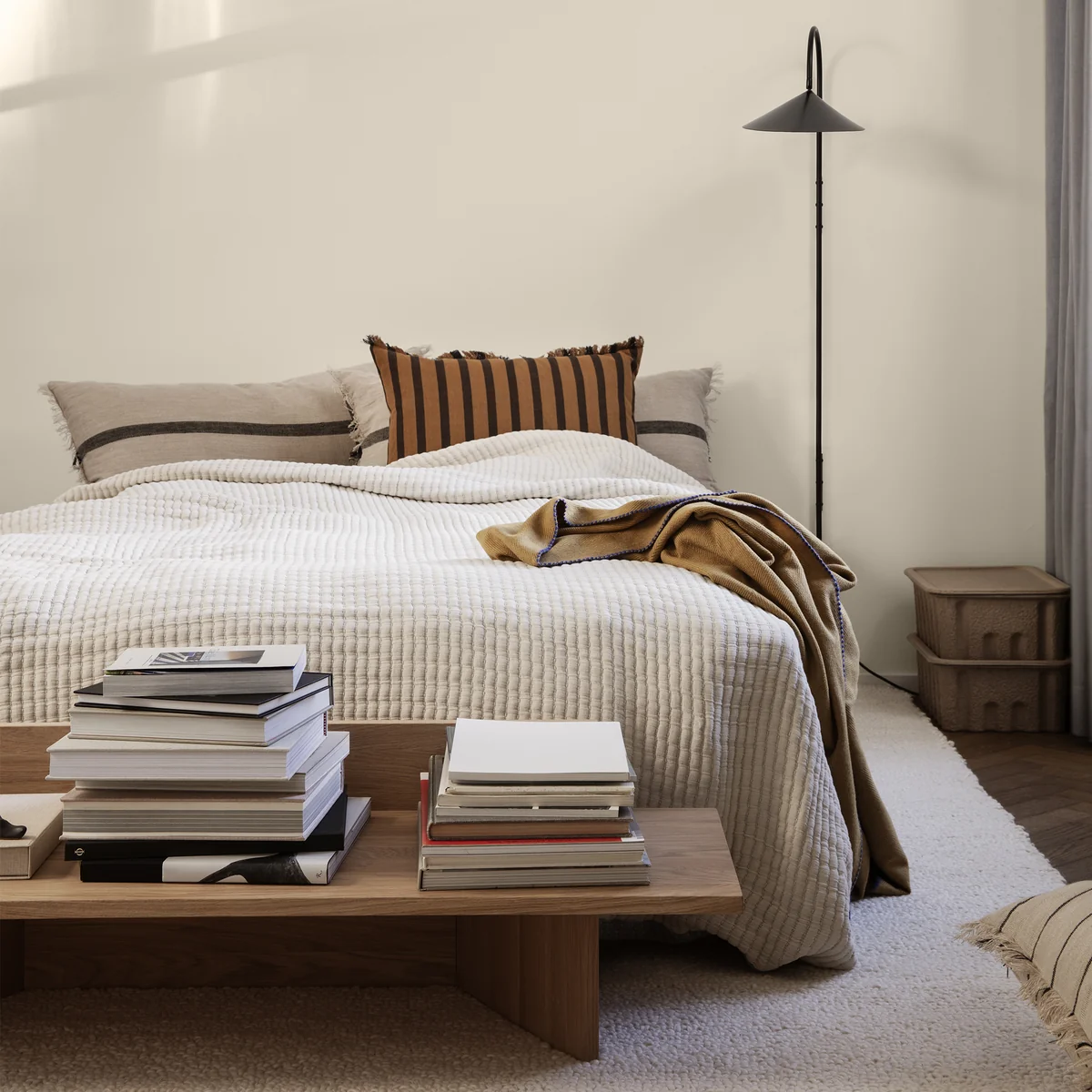 Ferm Living - Arum Tall Wandleuchte