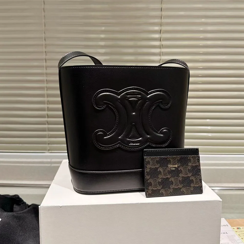 Celine Cuir Triomphe Shoulder Bag