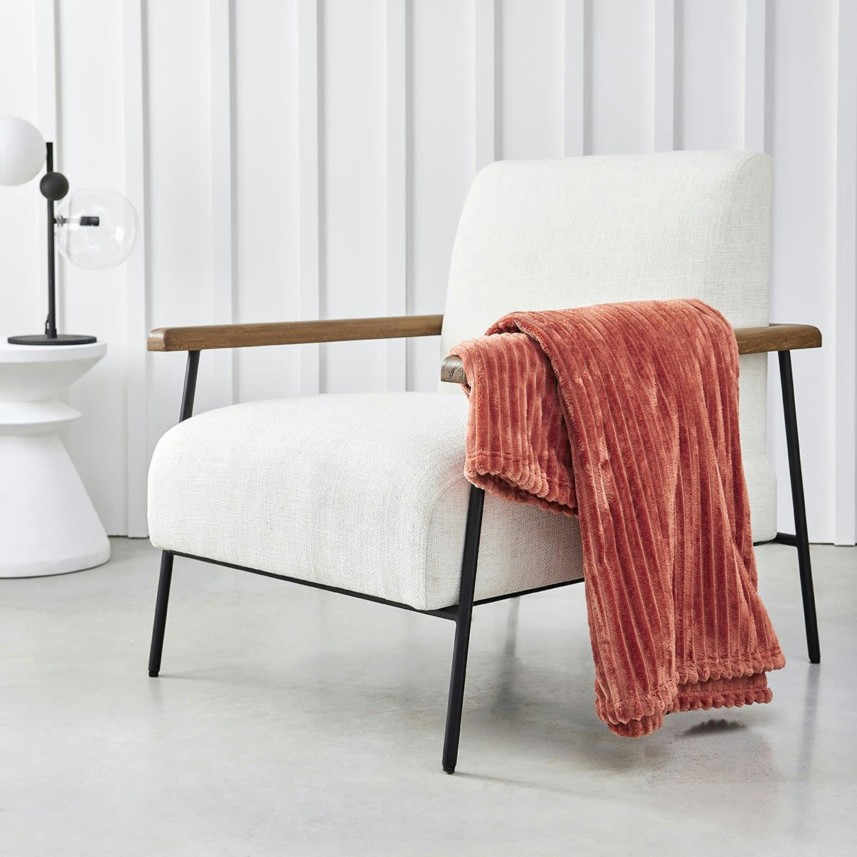 ESSENTIAL - Plaid cotelé uni en Polyester Rouge 150X200 cm