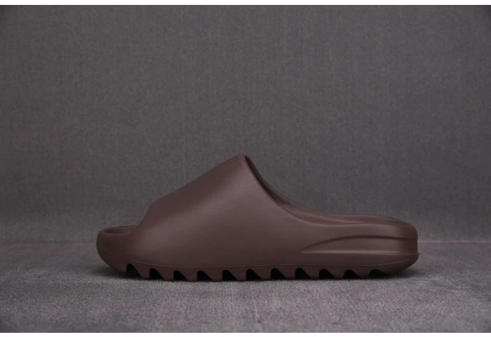 Yeezys Slide Soot G55495