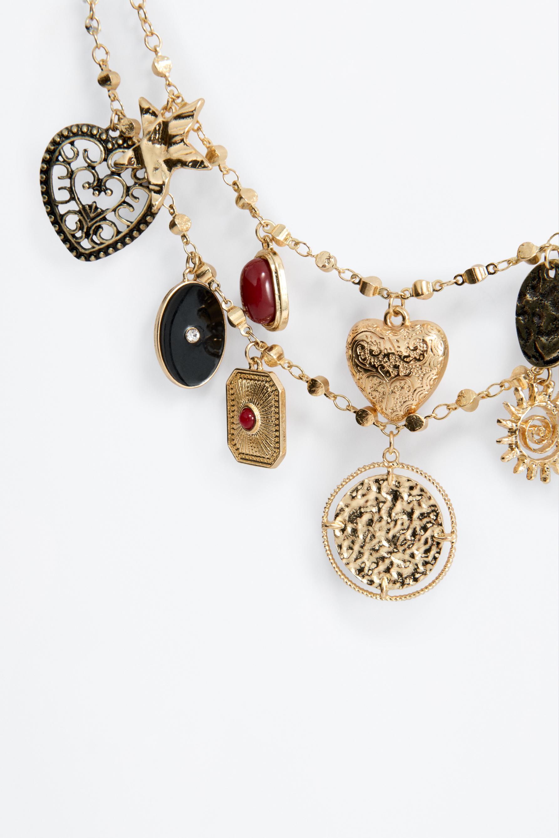 Collar múltiple charms