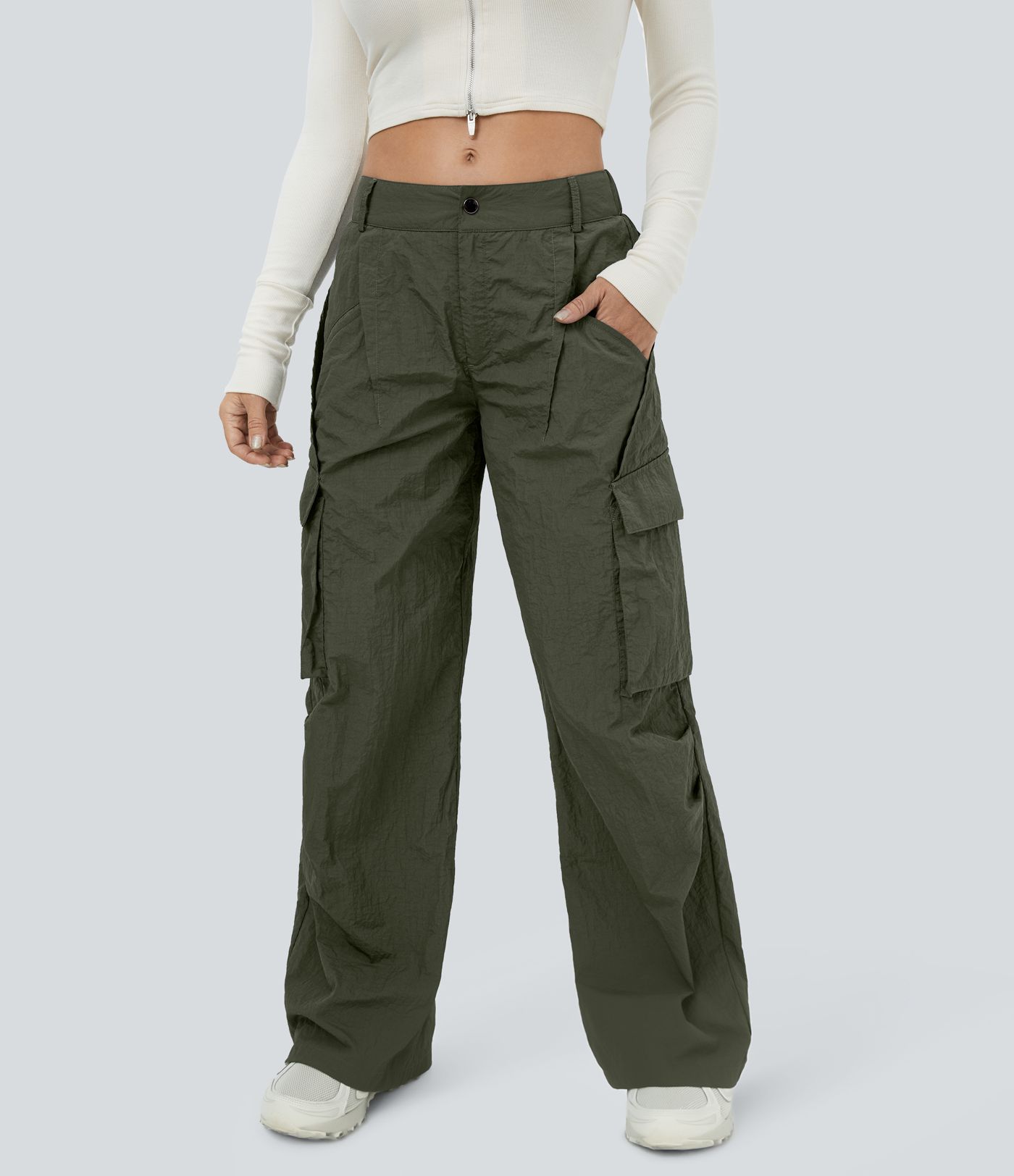 Pantalon cargo décontracté à taille moyenne, jambes larges, boutons, fermeture éclair et poches latérales