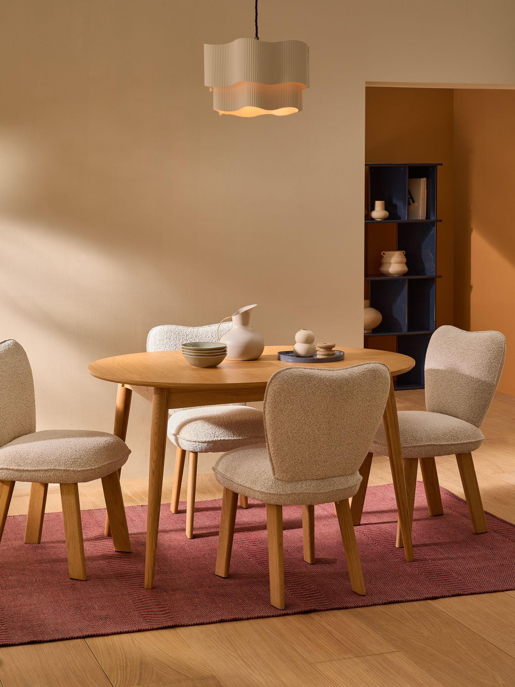 Deauville 4 to 6 Seater Oval Extending Dining Table in Oak