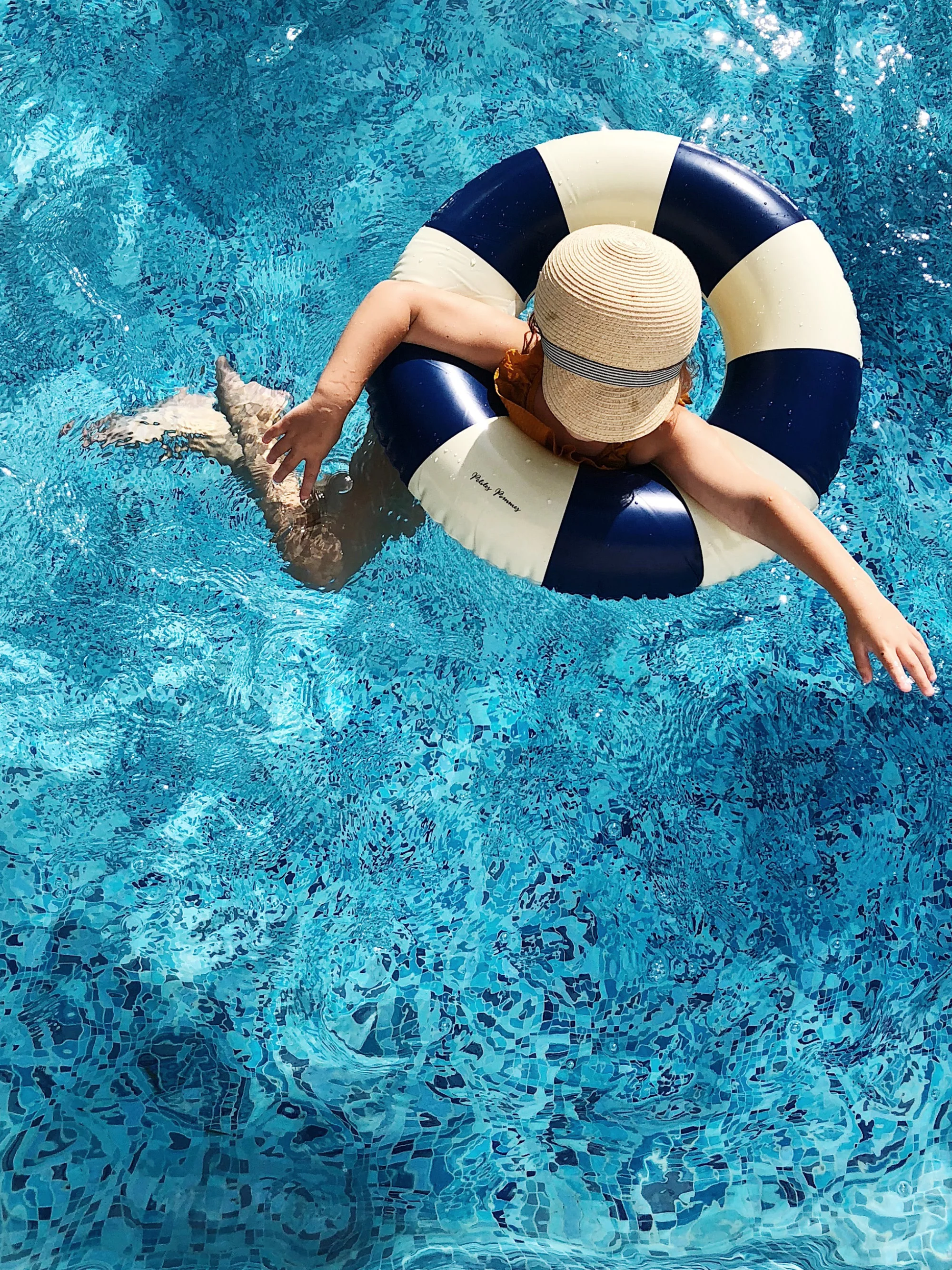 Handbedruckter Schwimmring Cannes Blue, in verschiedenen Größen