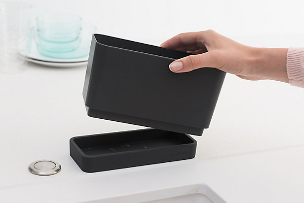 Panier d'évier en plastique Brabantia SinkSide anthracite