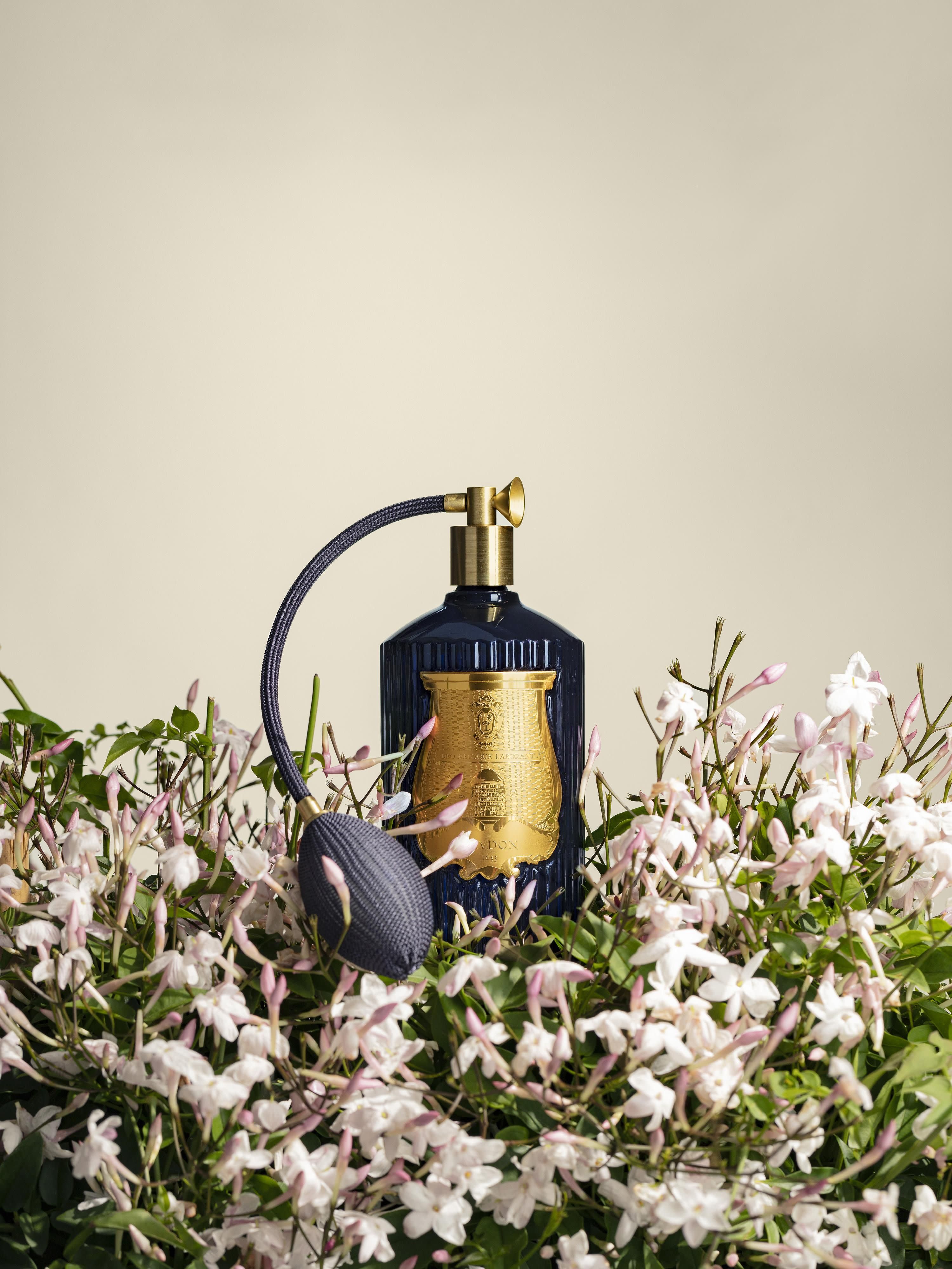Handgefertigtes Raumspray Reggio (Ätherisches Mandarinenöl)