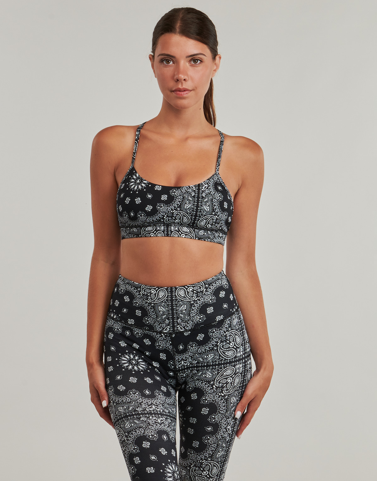 ARIZONA LOVE - YOGA TOP BLACK - Black