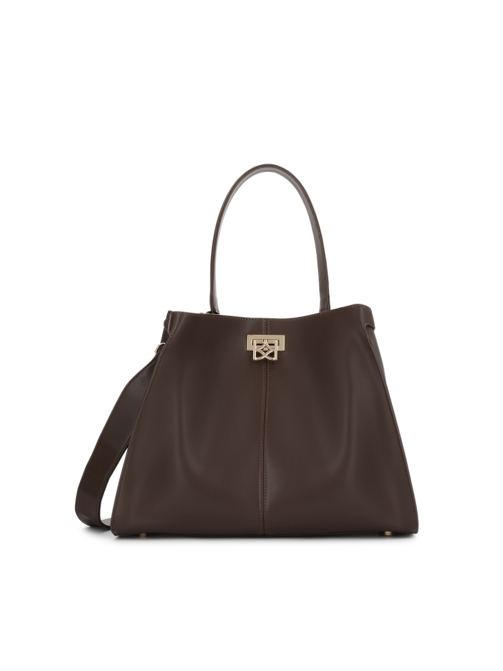 Brown leather handbag with elegant clasp