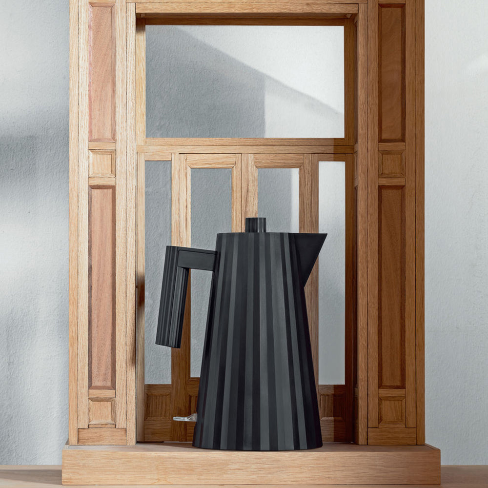 Alessi Plissé Waterkoker 1 L - Zwart