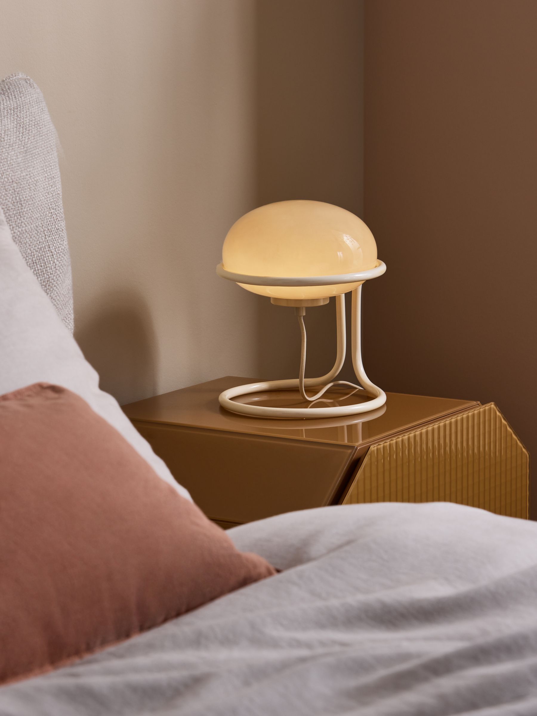 Piper Table Lamp in Cream