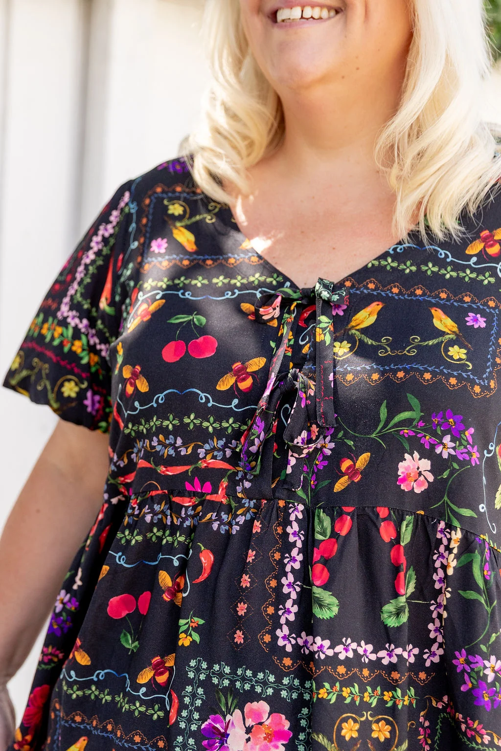 Birdie Top in Sweet Bee