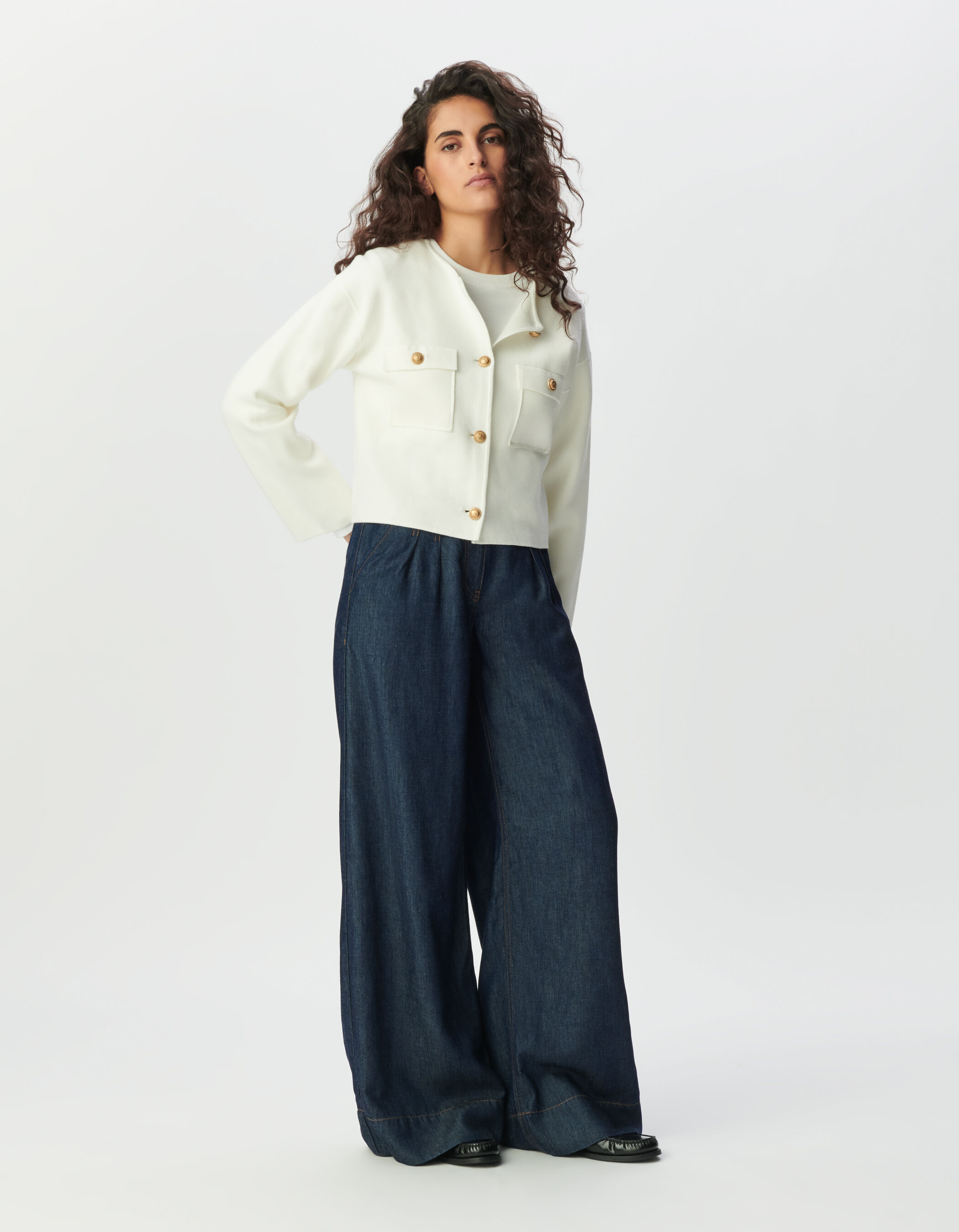 Cardigan court blanc tricot poches plaquées Femme