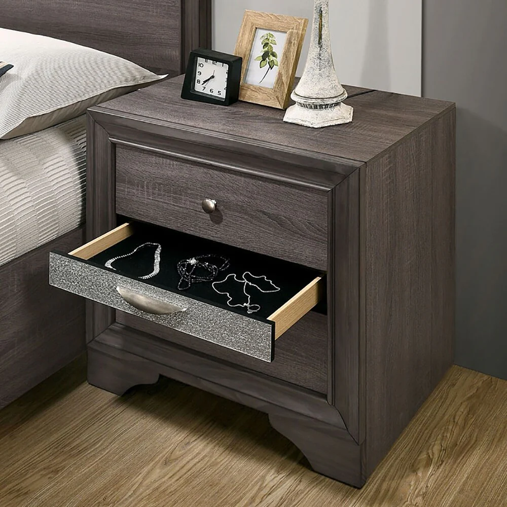 3 Drawers Wooden Nightstand with Nickel Round Knobs