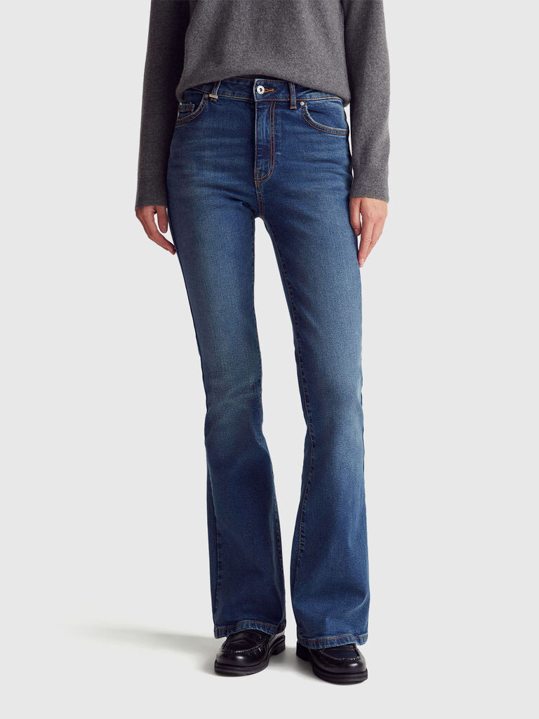 Flared jeans