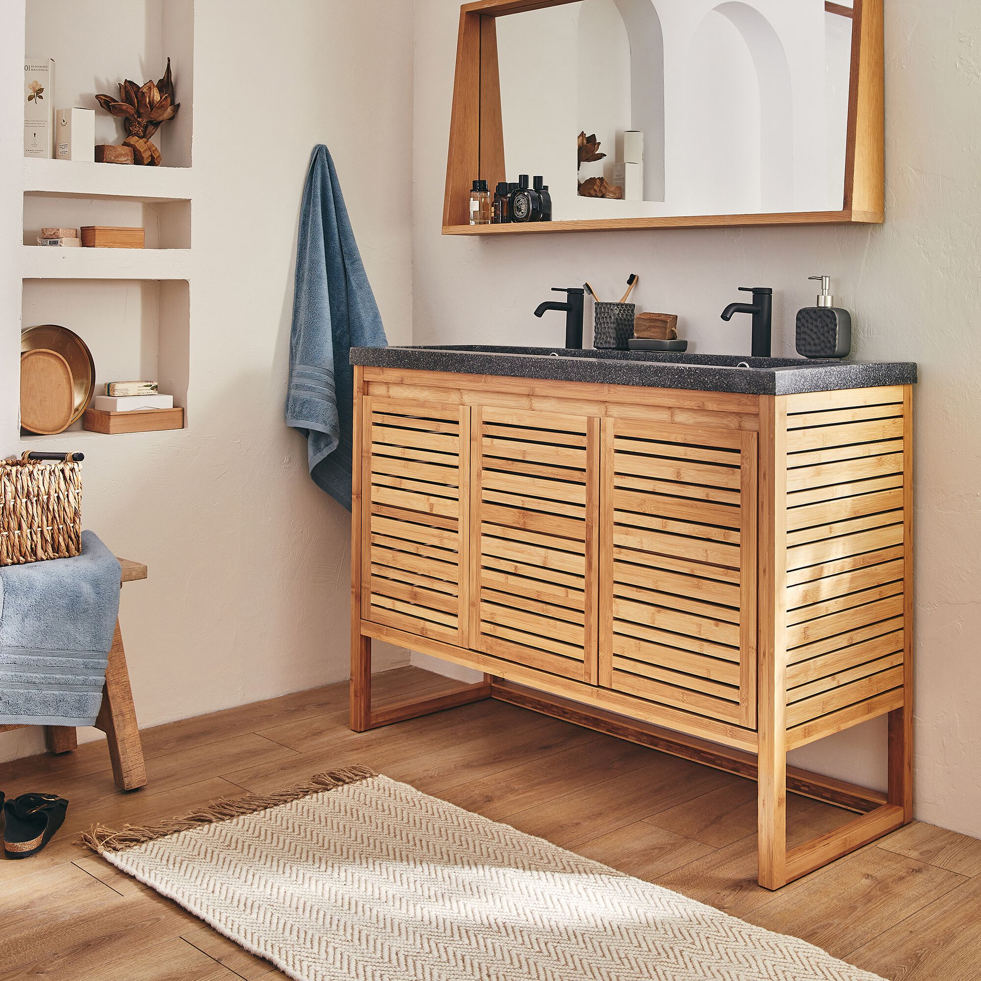 SOURCE - Plan vasque 120cm en terrazzo noir