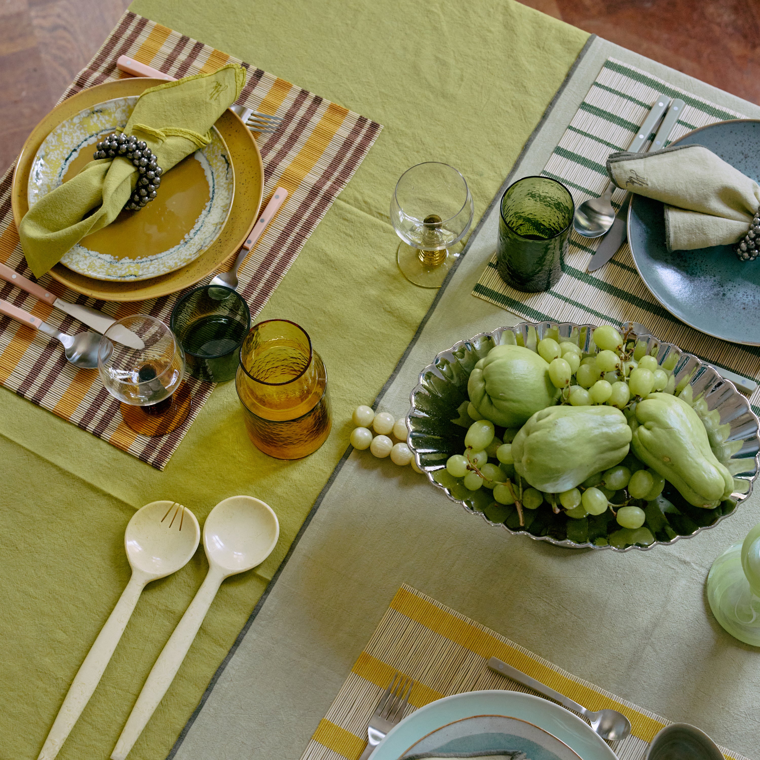 HKliving Ease Tafelkleed 140 x 220 cm - Dune