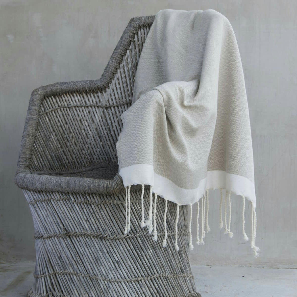 COURCHEVEL - Plaid coton  160x250 taupe clair / écru