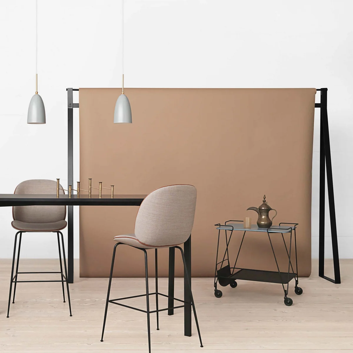 Gubi - Matégot Trolley / Servierwagen, schwarz