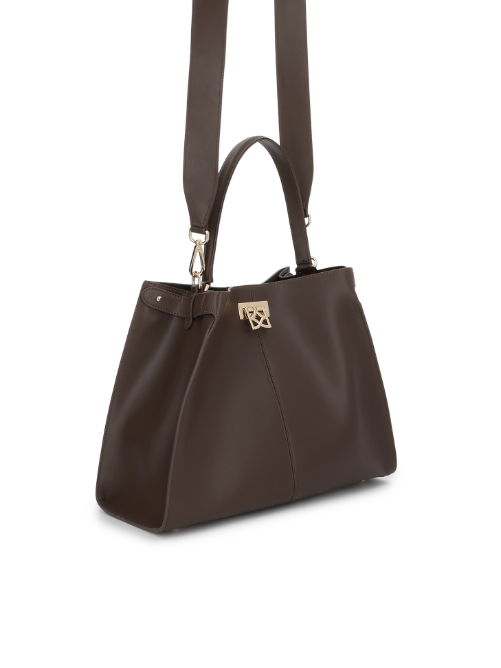 Brown leather handbag with elegant clasp