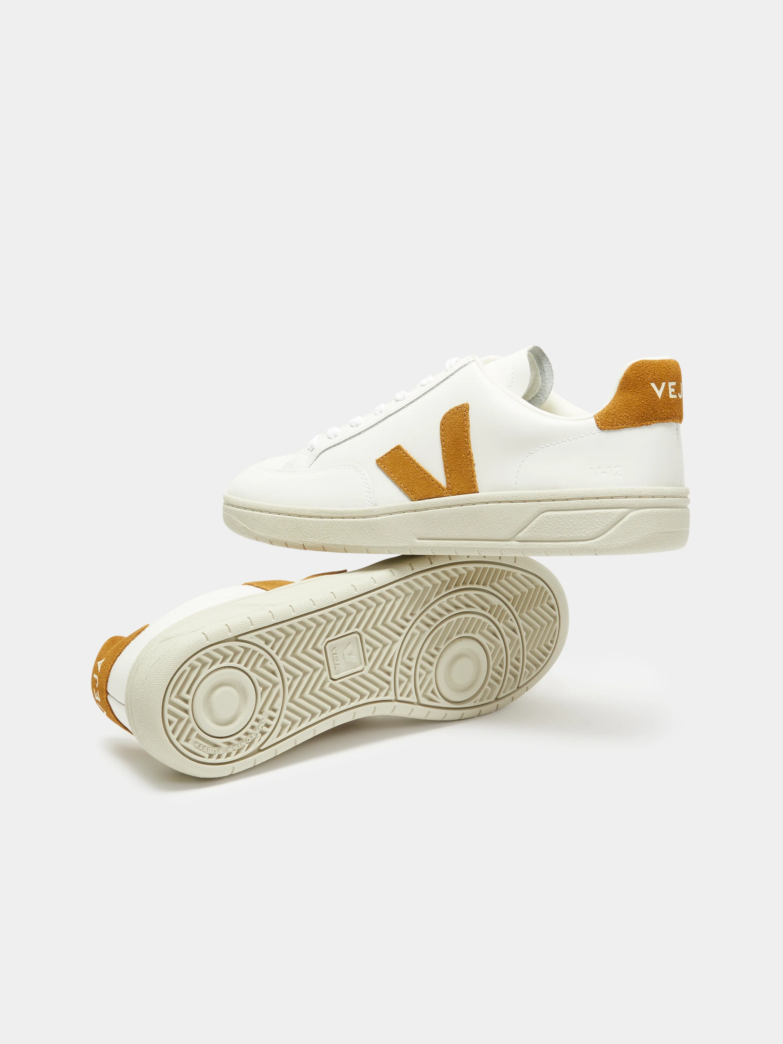 Unisex V10 Leather Sneakers