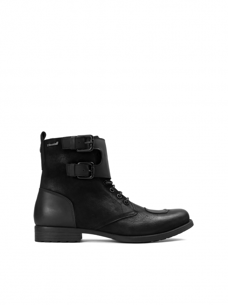 Men’s black boots