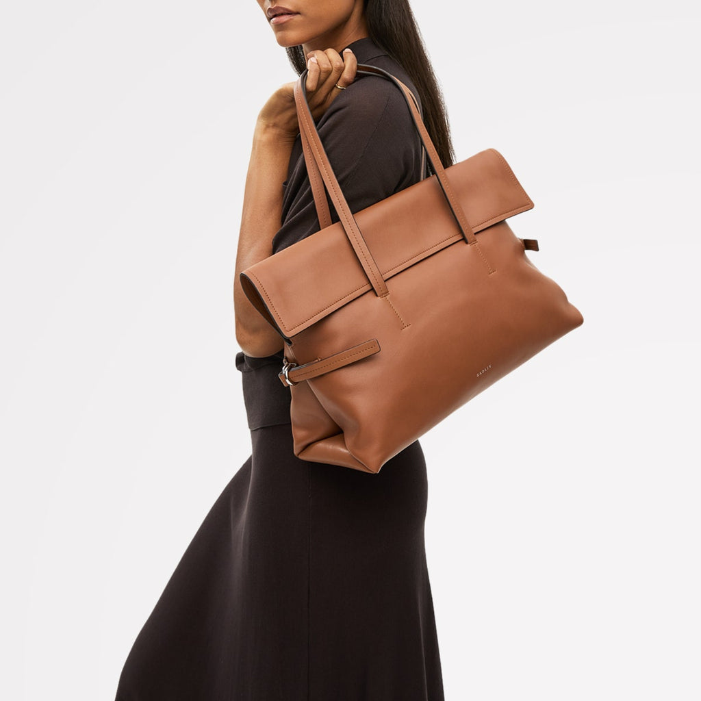Fleet Street - Medium Flapover Shoulder Bag