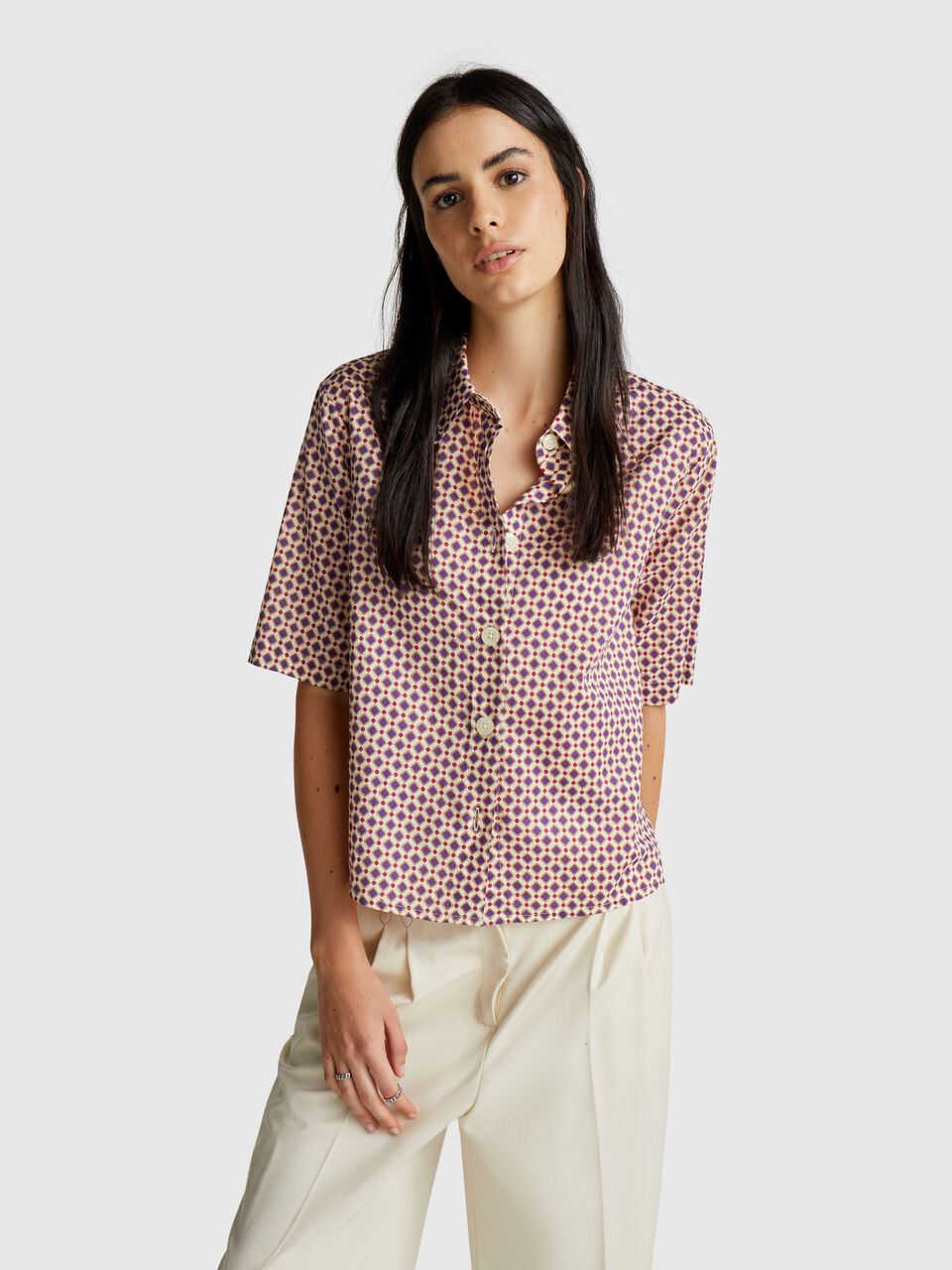 Short sleeve patterned shirt
