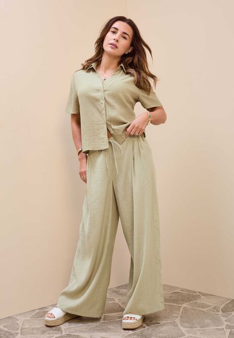 Womens Sage Textured Short Sleeve Shirt
