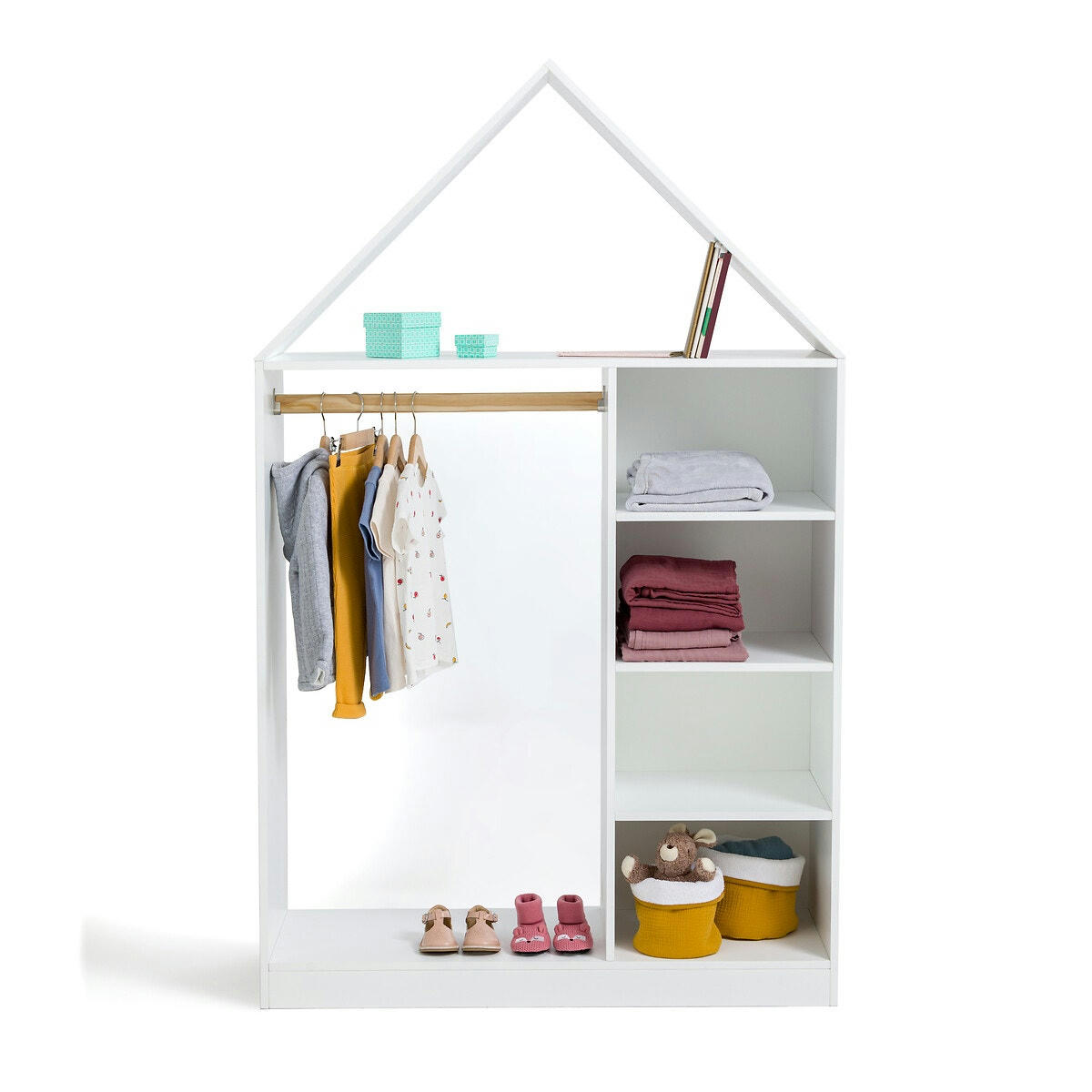 Armoire, Kalie