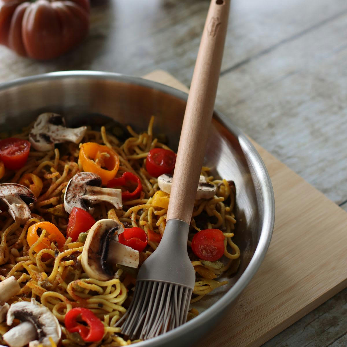 ELIOTT - Pinceau en silicone et manche en bois