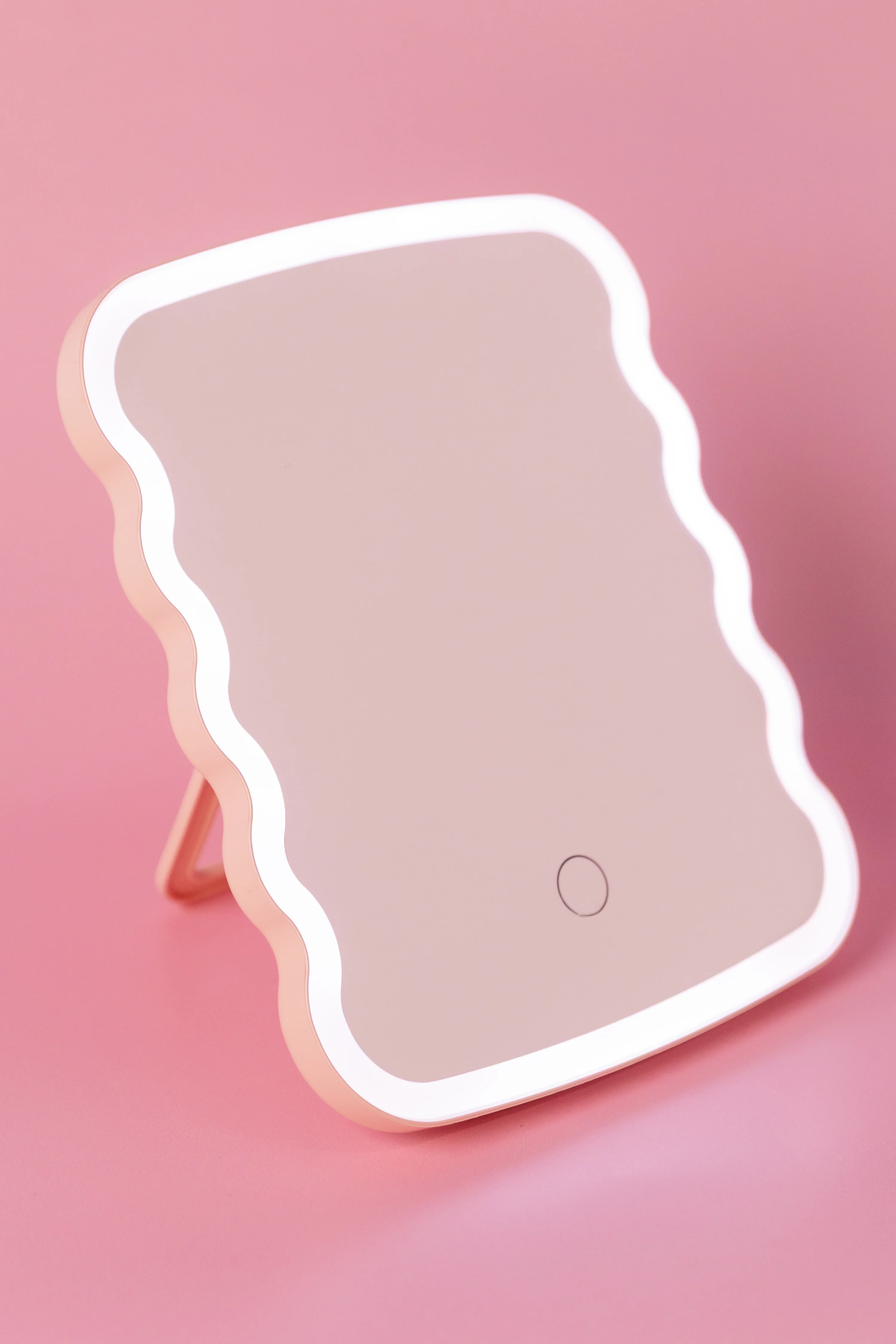LED Wavy Travel Mirror in Pink