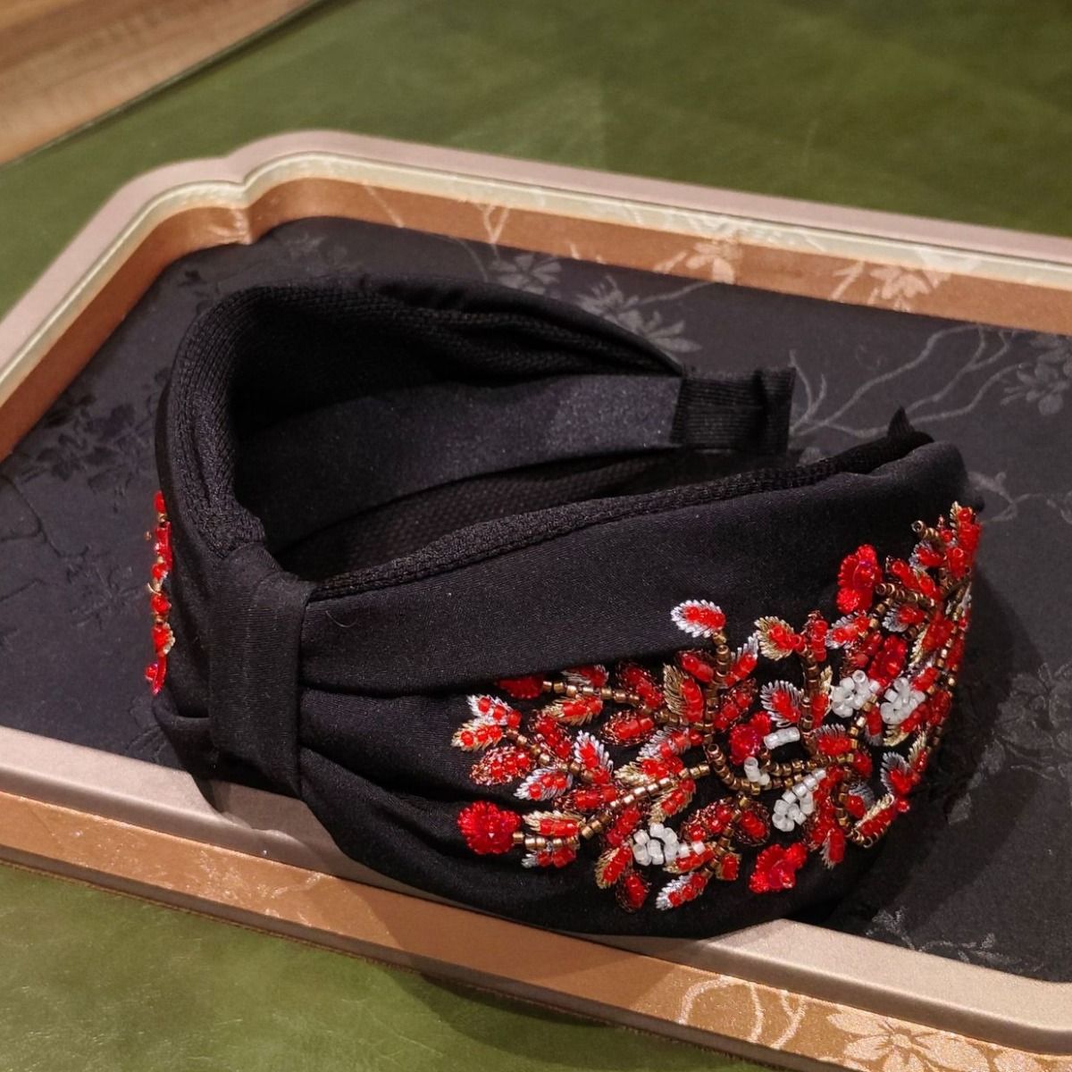 PEACH ACCESSORIES Regal Red & Gold Floral Beaded Headband
