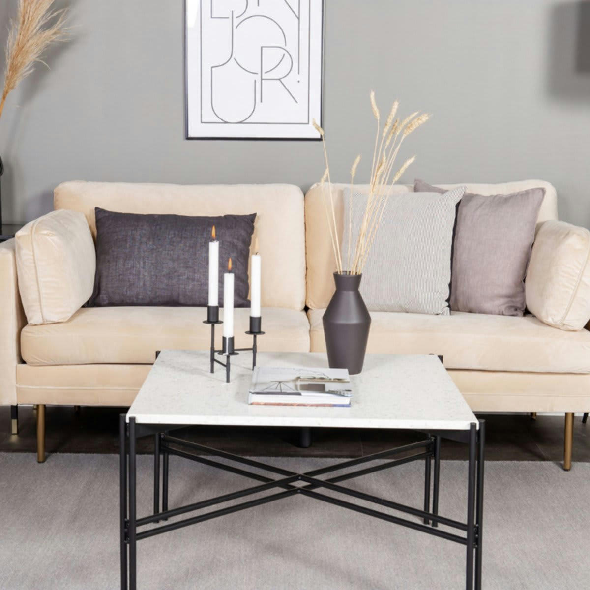 RAFFO - Canapé 3 places en velours et pied en métal beige