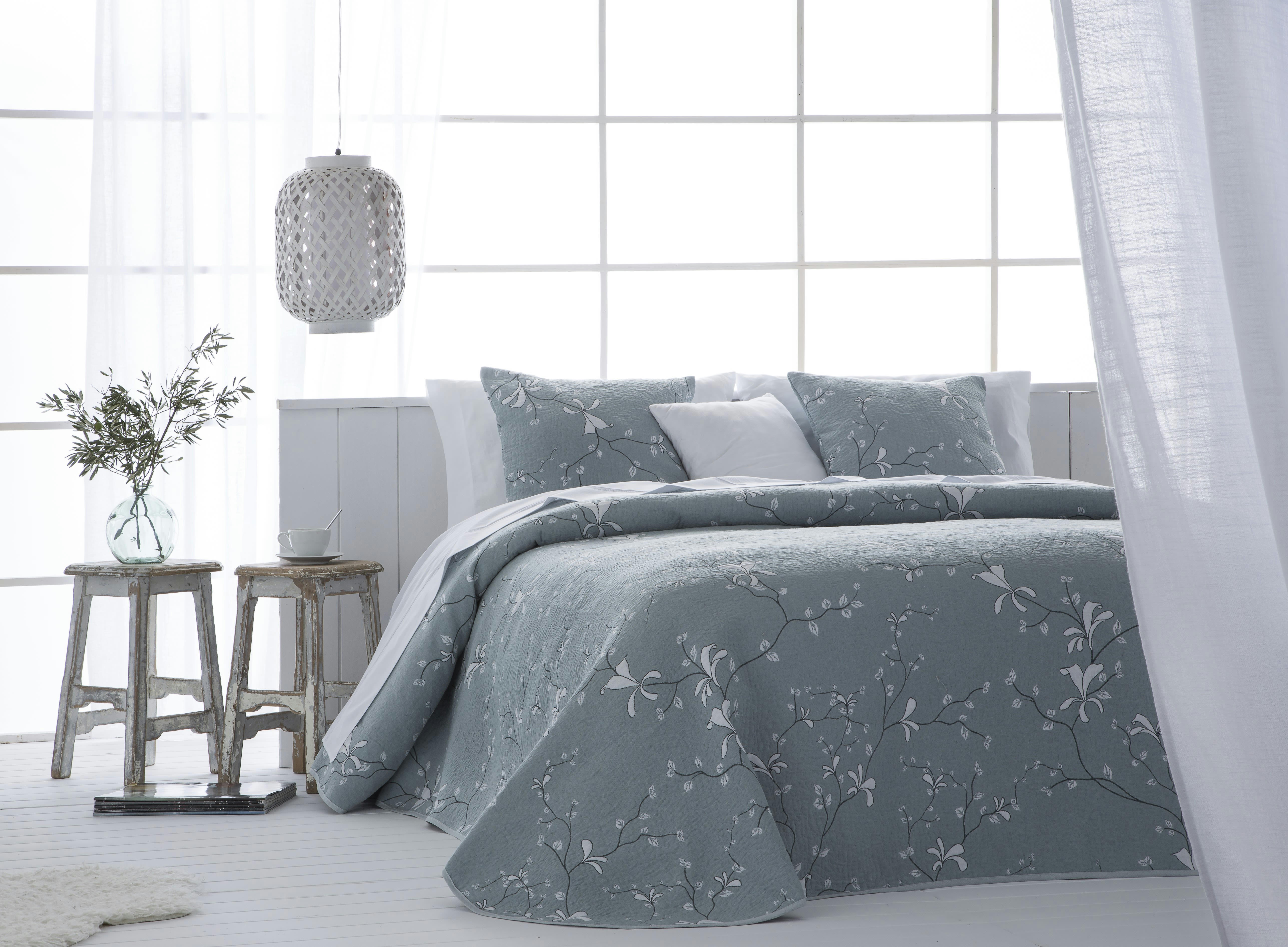 GUS - Couvre lit en coton perle 250x270