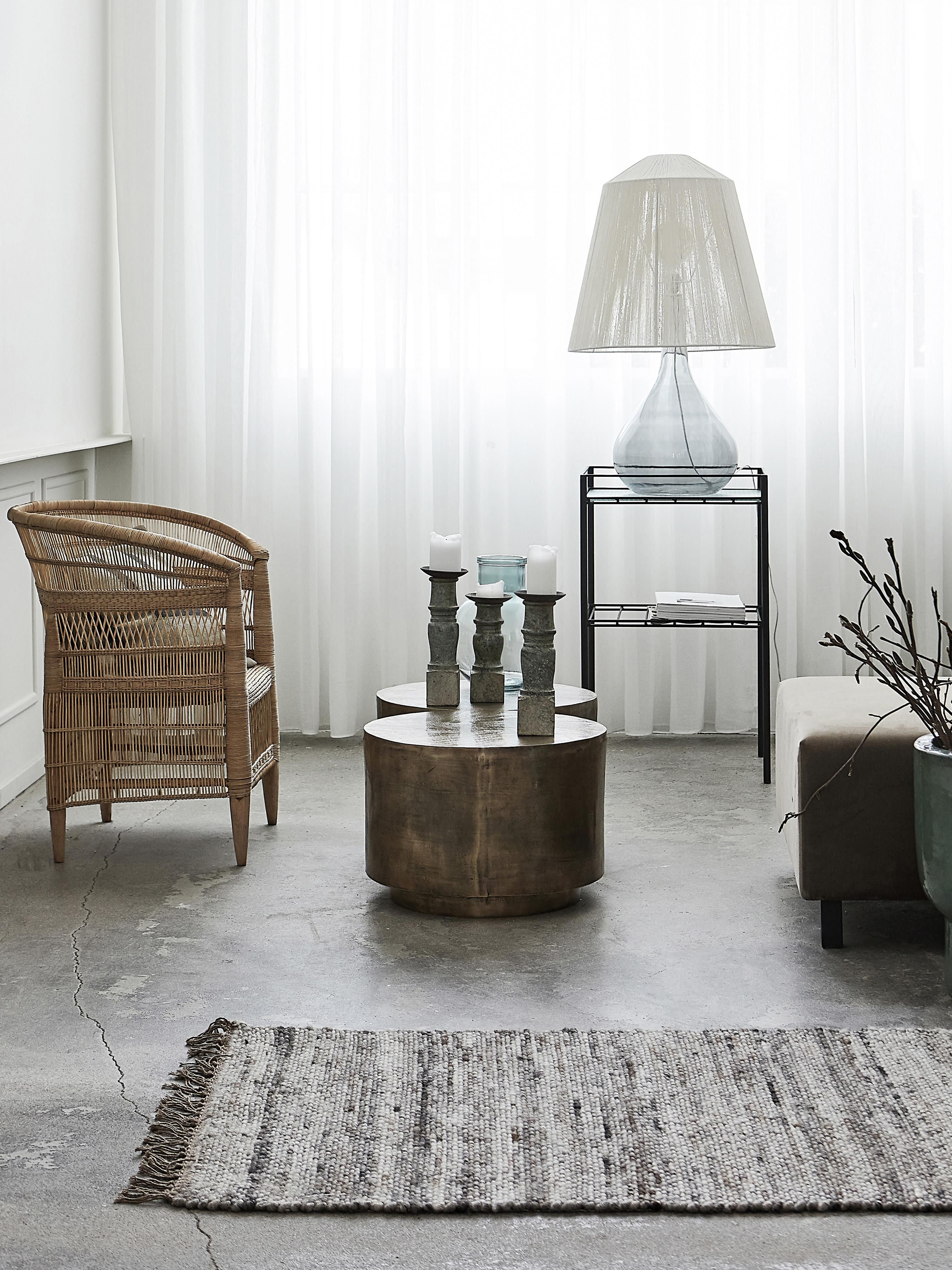 Runder Couchtisch Rota mit Antik-Finish