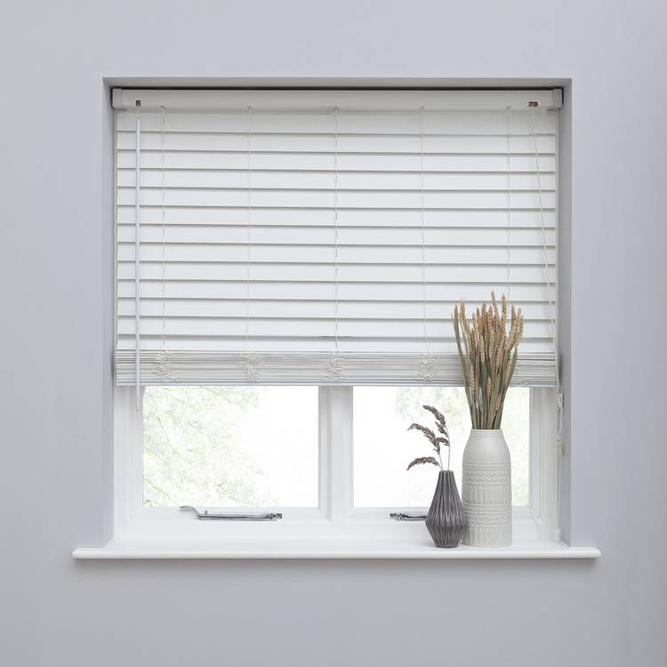 Habitat Faux Wood White 50mm Slat Venetian Blind - 90cm