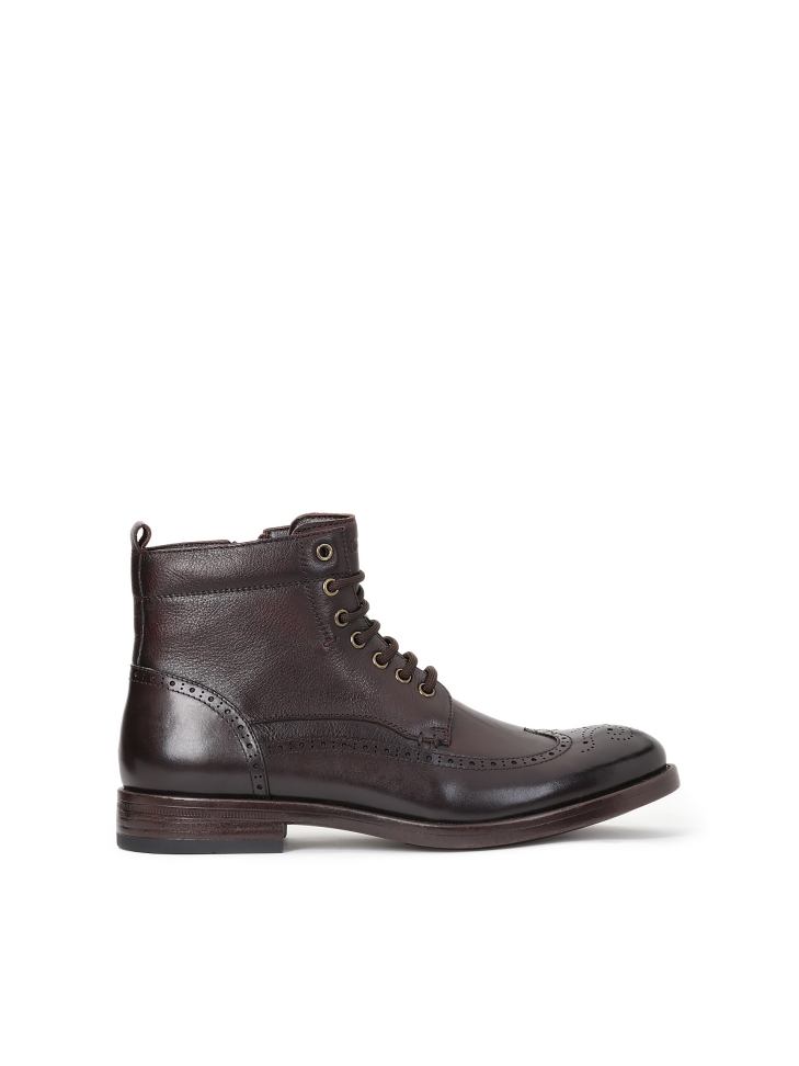 Men's leather chukka boots