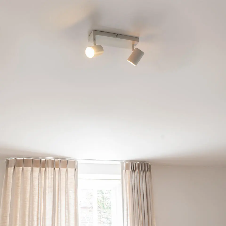 Qazqa verstelbare plafondspot jeana wit gu10