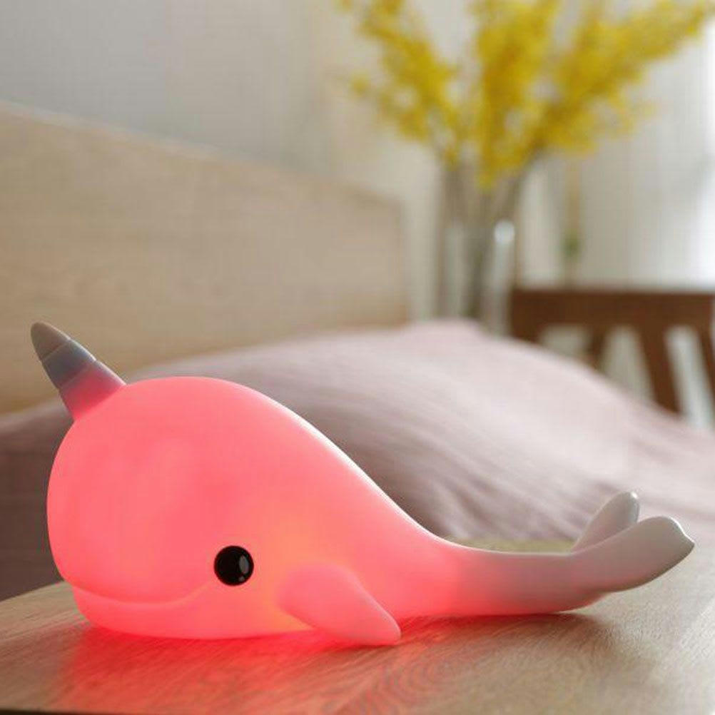 LORY - Veilleuse en forme de narval