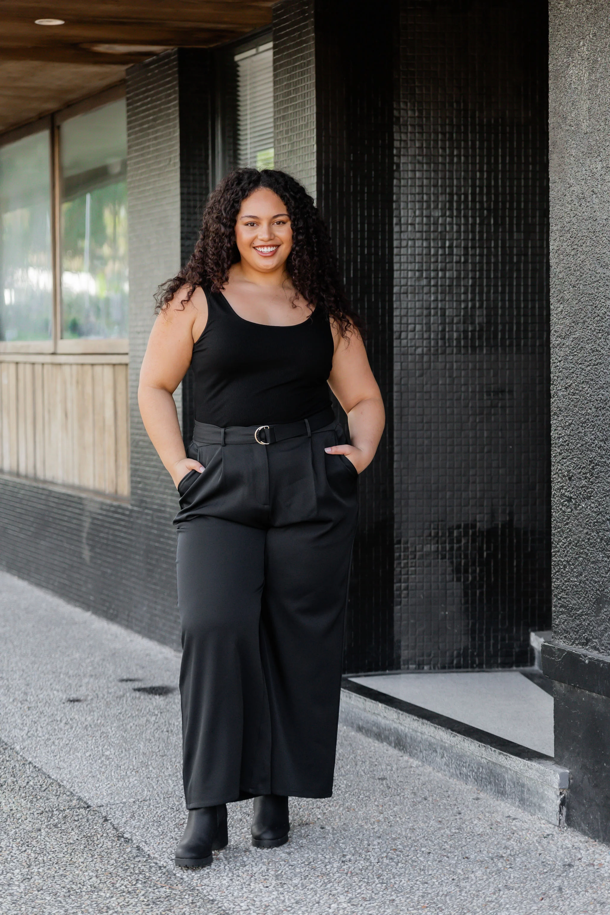 Mika Suiting Pant in Black