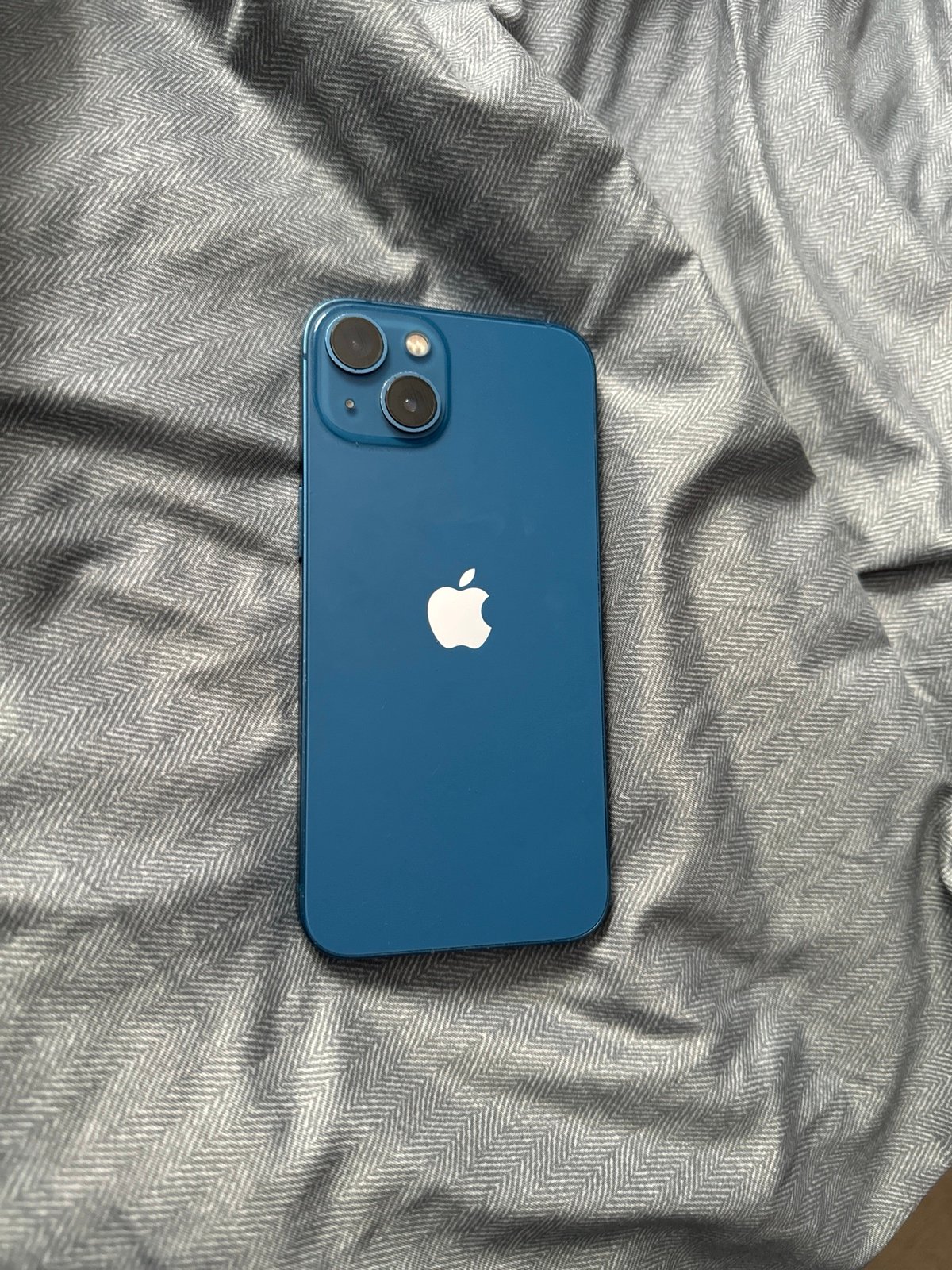 iPhone 13 blue 128gb unlocked like new